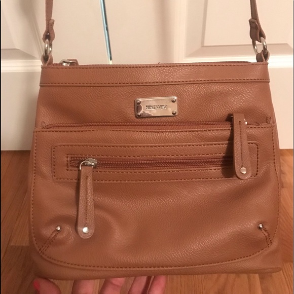 Nine West crossbody - Picture 1 of 4